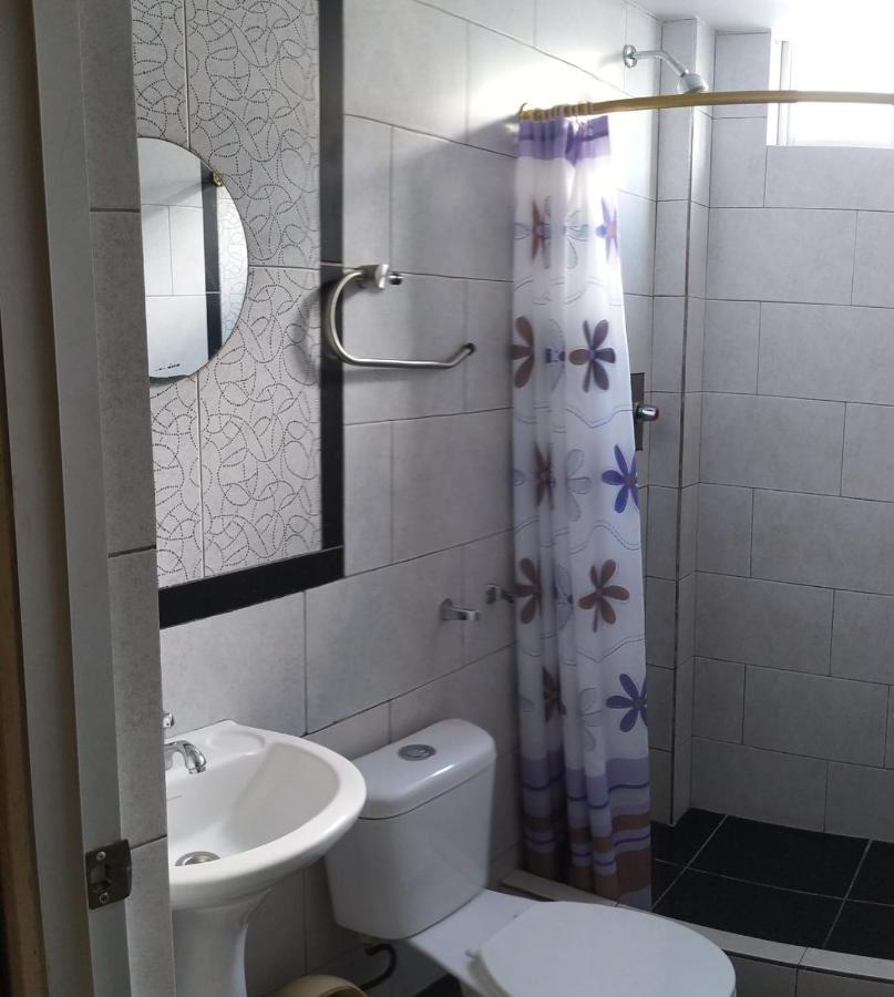 Hostal Bryana Inn Banos מראה חיצוני תמונה